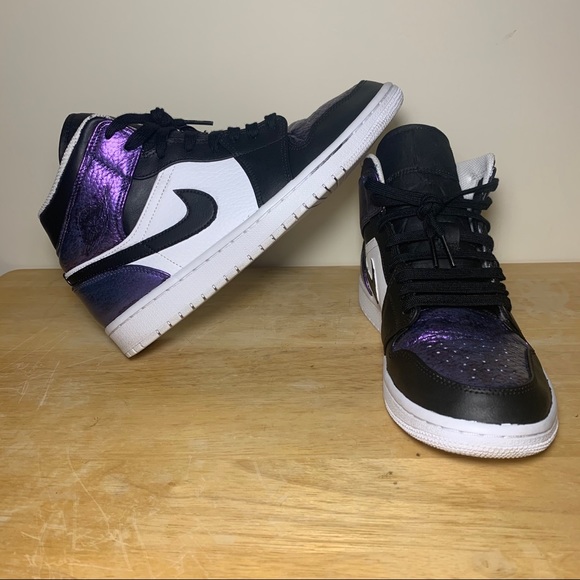 Air Jordan 1 Mid Custom - Picture 2 of 5